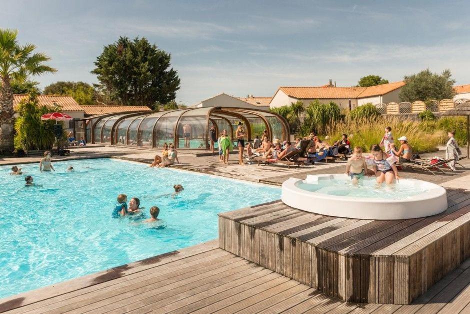 Camping Le Village De La Mer Les Moutiers Exteriör bild